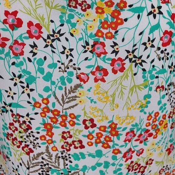 New York & Company White Floral Lace Blouse - Picture 4 of 6